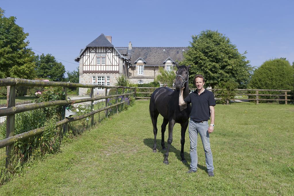 Clerval Maison D'Hotes Et Gites Dragey Exteriér fotografie